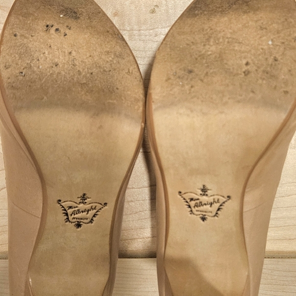 Miss Albright Specialty Anthropology Nude Natural Leather  Heels 7.5 EUC - Picture 5 of 12